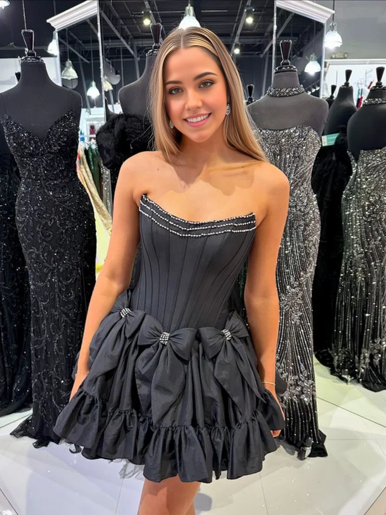 Vestidos de fiesta de satén negro sin tirantes en capas, vestidos de noche para el regreso a casa con cuentas